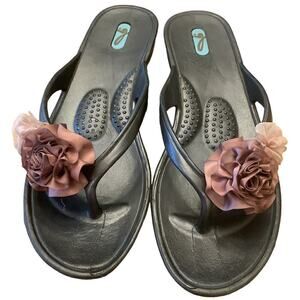 OKABASHI FOOT THERAPY WEDGE  THONG SANDLS WITH  FLORAL DECORATIONS  L 9.5-10.5